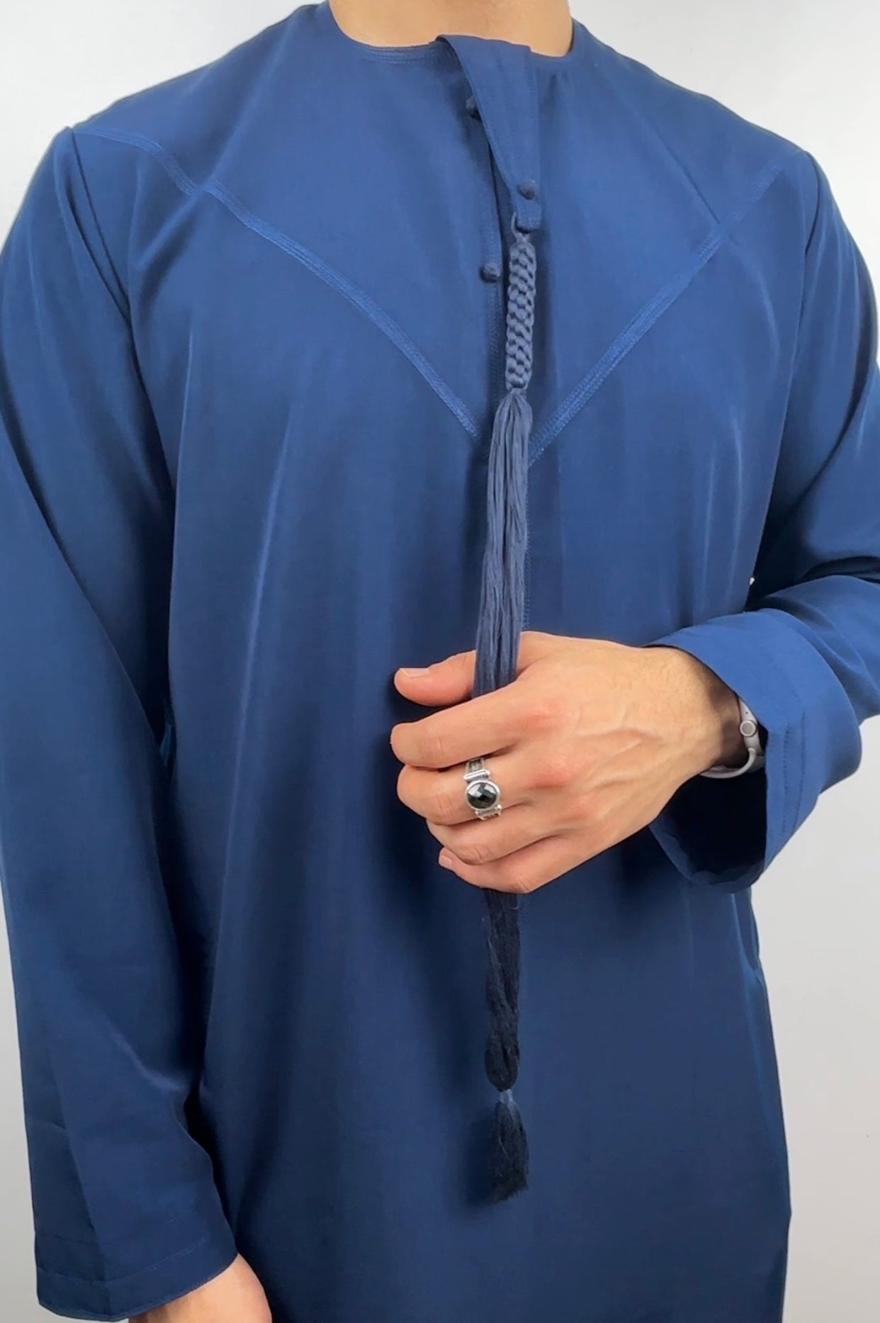 Matte Deep Navy Emirati thobe with detachable tassel