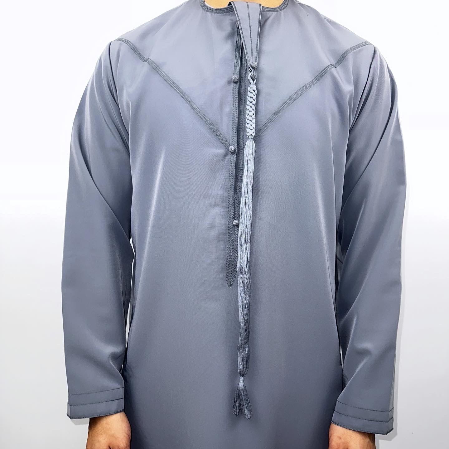 Matte Grey Emirati thobe with detachable tassel