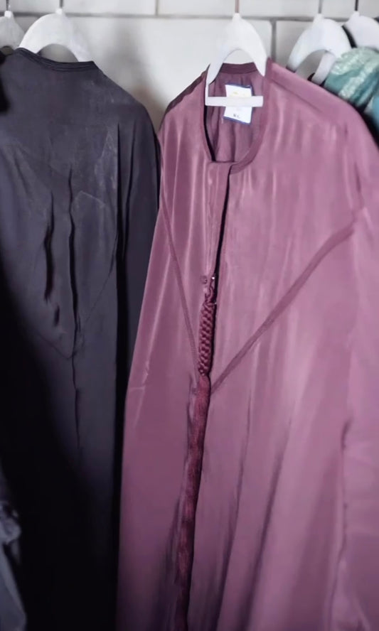 Matte Burgundy Emirati thobe with detachable tassel