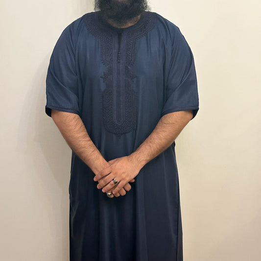 Navy on navy Moroccan silk effect gabardine short sleeve thobe