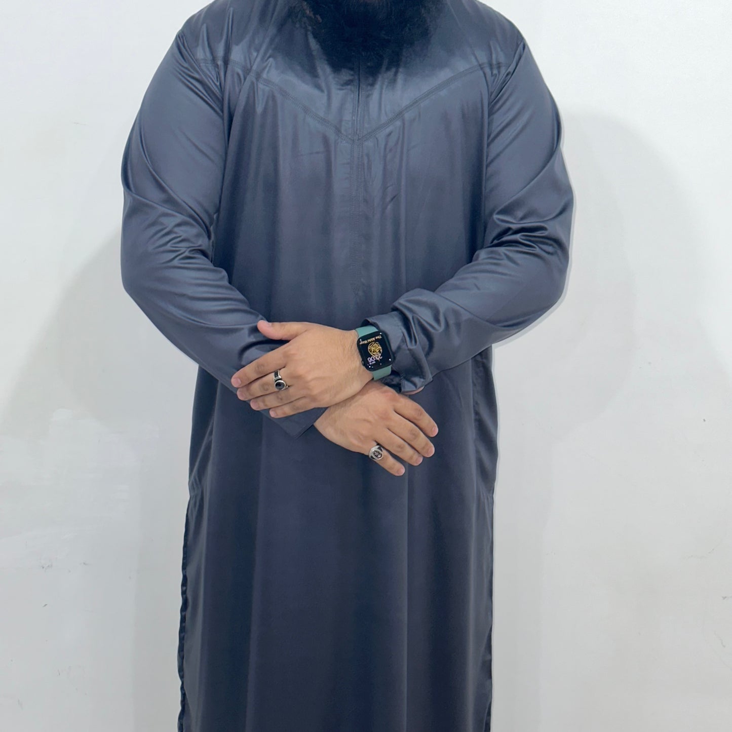 Dark grey Omani zip thobe