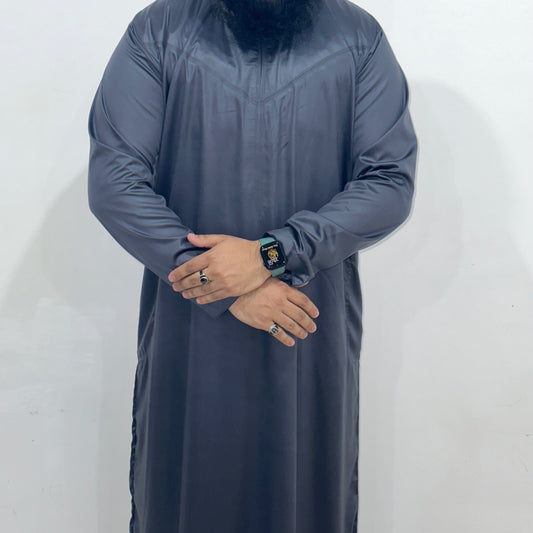 Dark grey Omani zip thobe