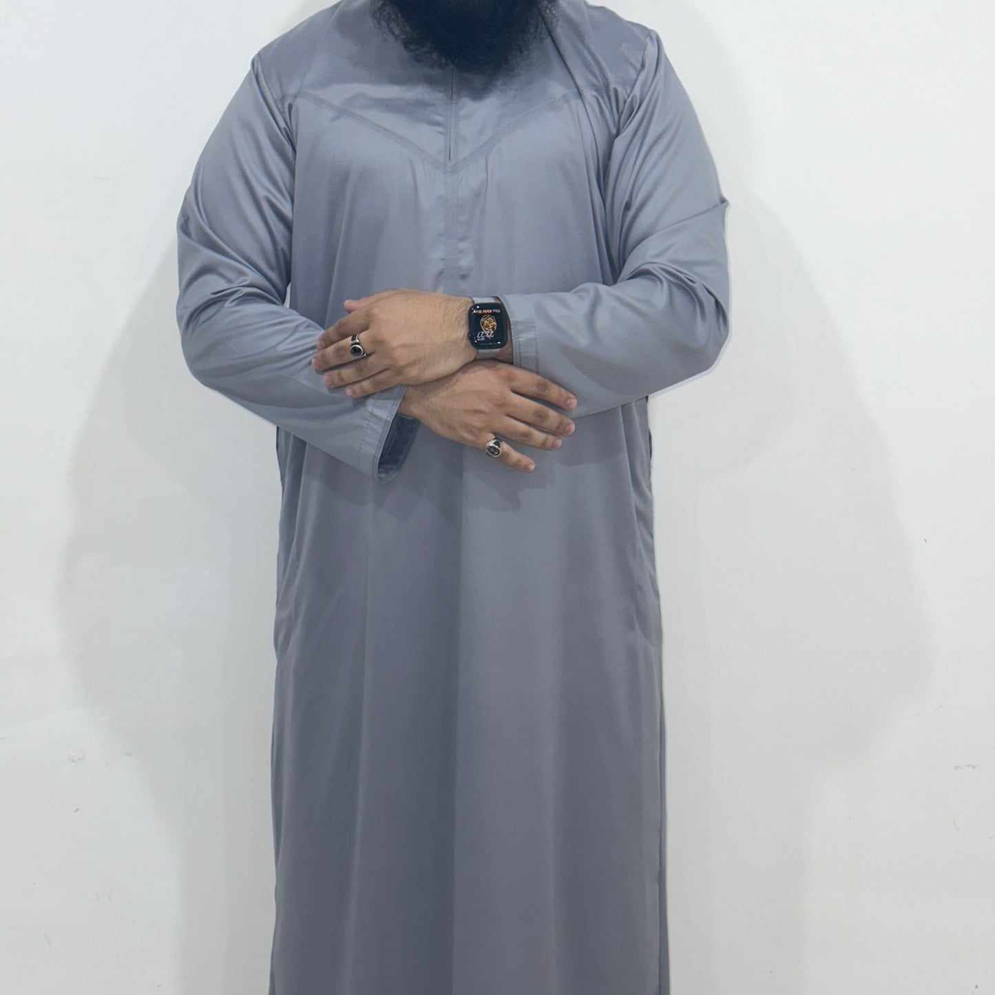 Light grey Omani zip thobe