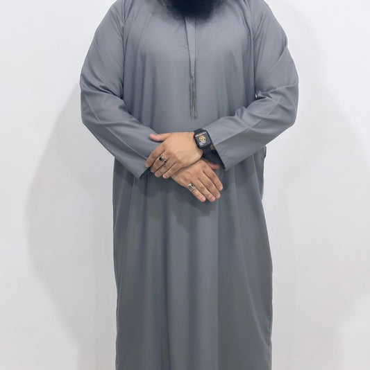 Light grey slim fit winter Emirati thobe